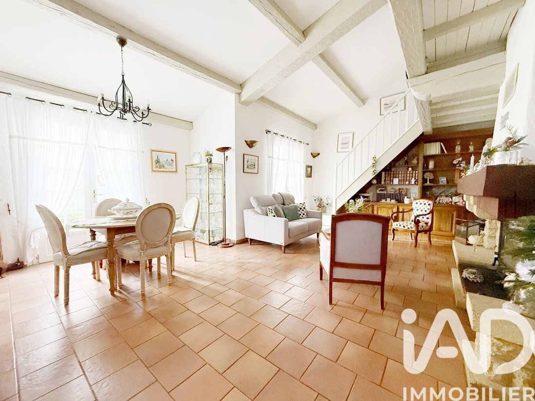 House in Hyeres, Provence-Alpes-Côte d'Azur, France 4 - 17823299
