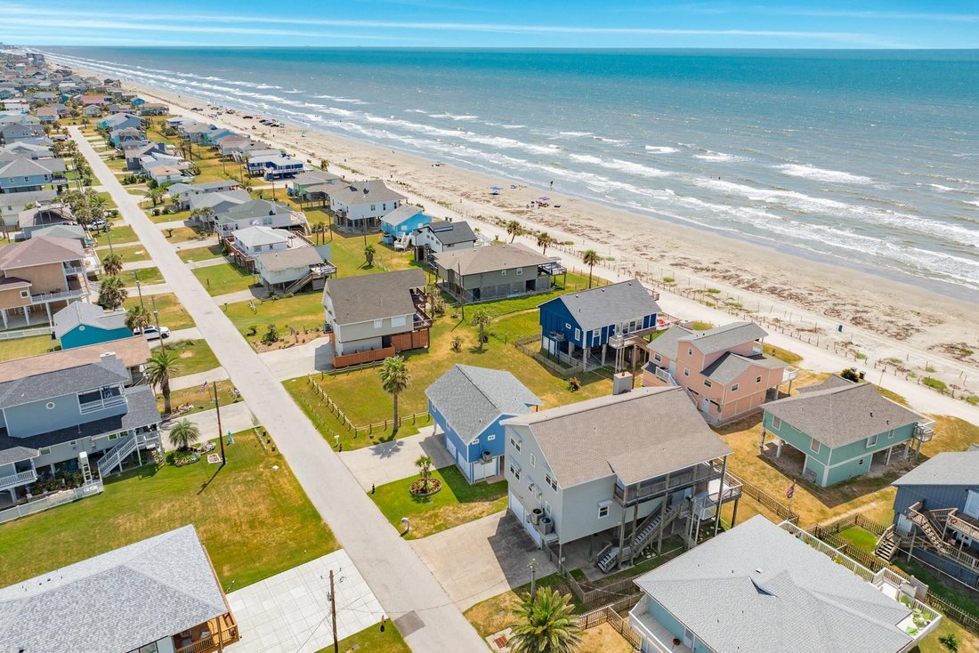House in Galveston, Texas, United States 5 - 17817016