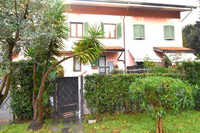 House in Centro, Forte dei Marmi, Tuscany 1 - 17819469