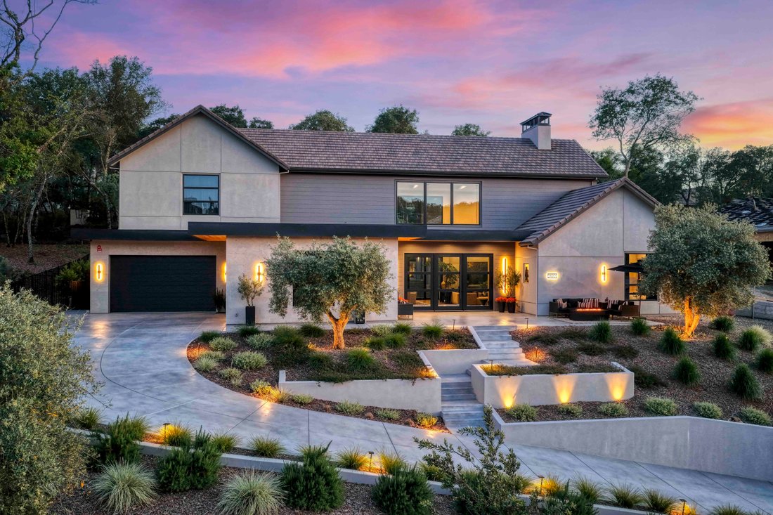 El Dorado Hills, California, United States 1 - 17834789