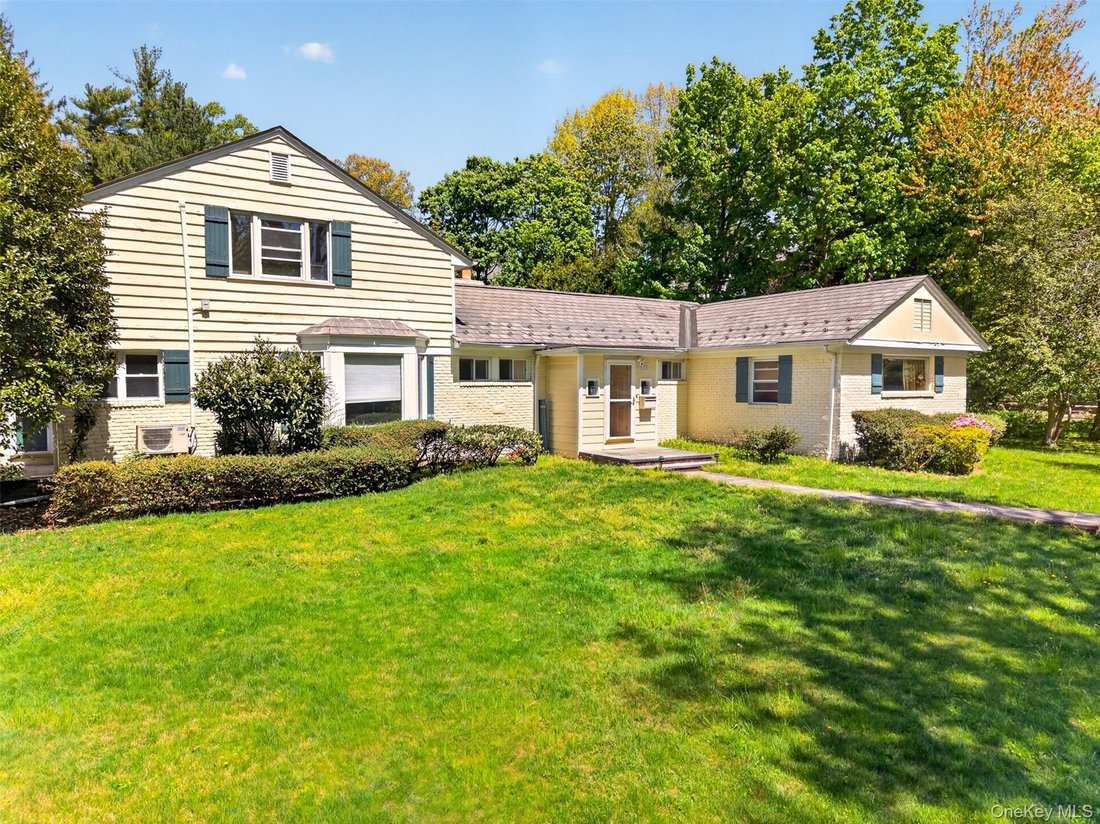 House in Great Neck, New York, United States 2 - 17831820