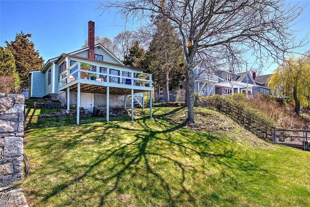 Barrington, Rhode Island, United States 1 - 17816074