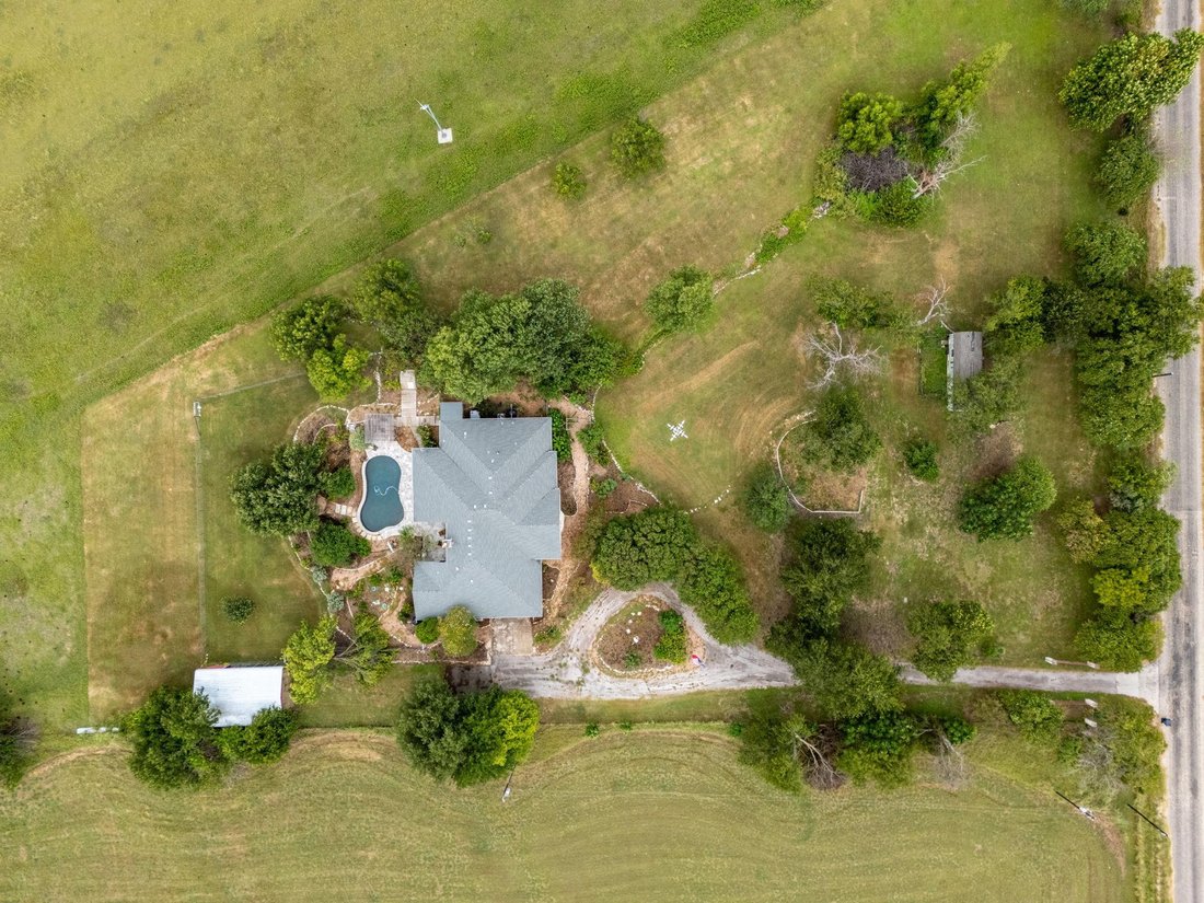 House in Bartlett, Texas, United States 2 - 17823636