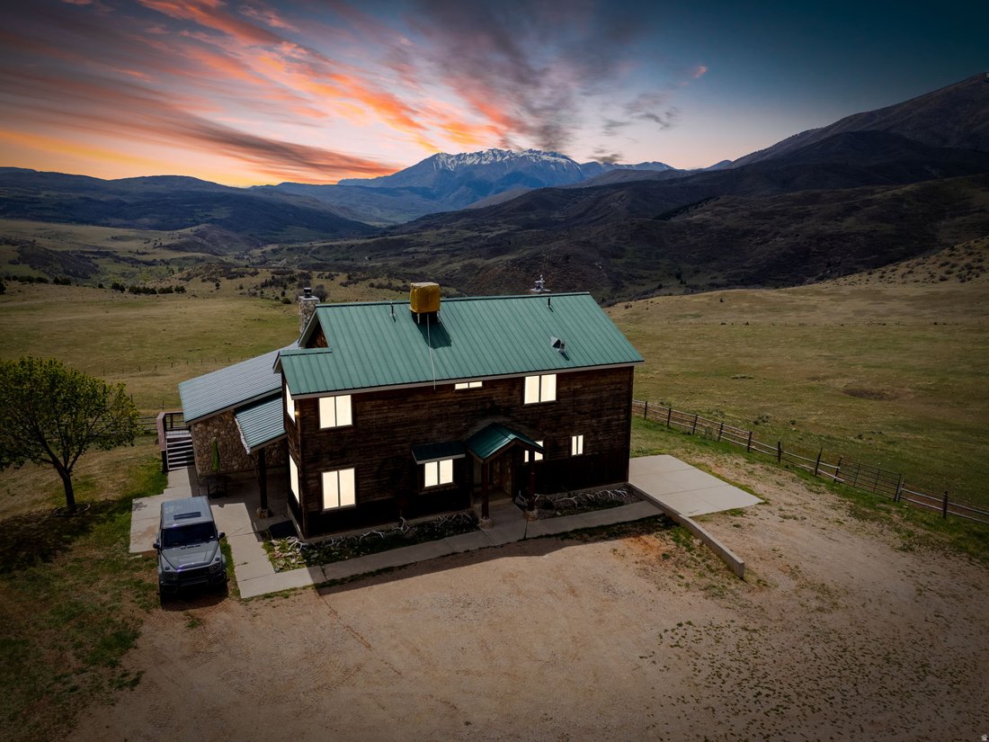House in Springville, Utah, United States 3 - 17825396