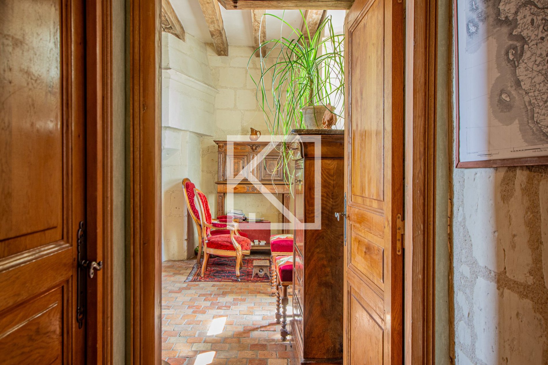 Manor For Sale, 7 Rooms Loire Authion 49250