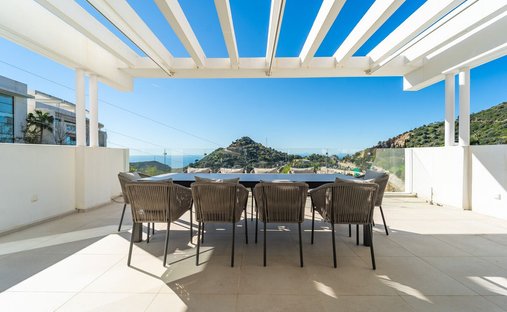 Penthouse in Ojen, Andalusia, Spain 1