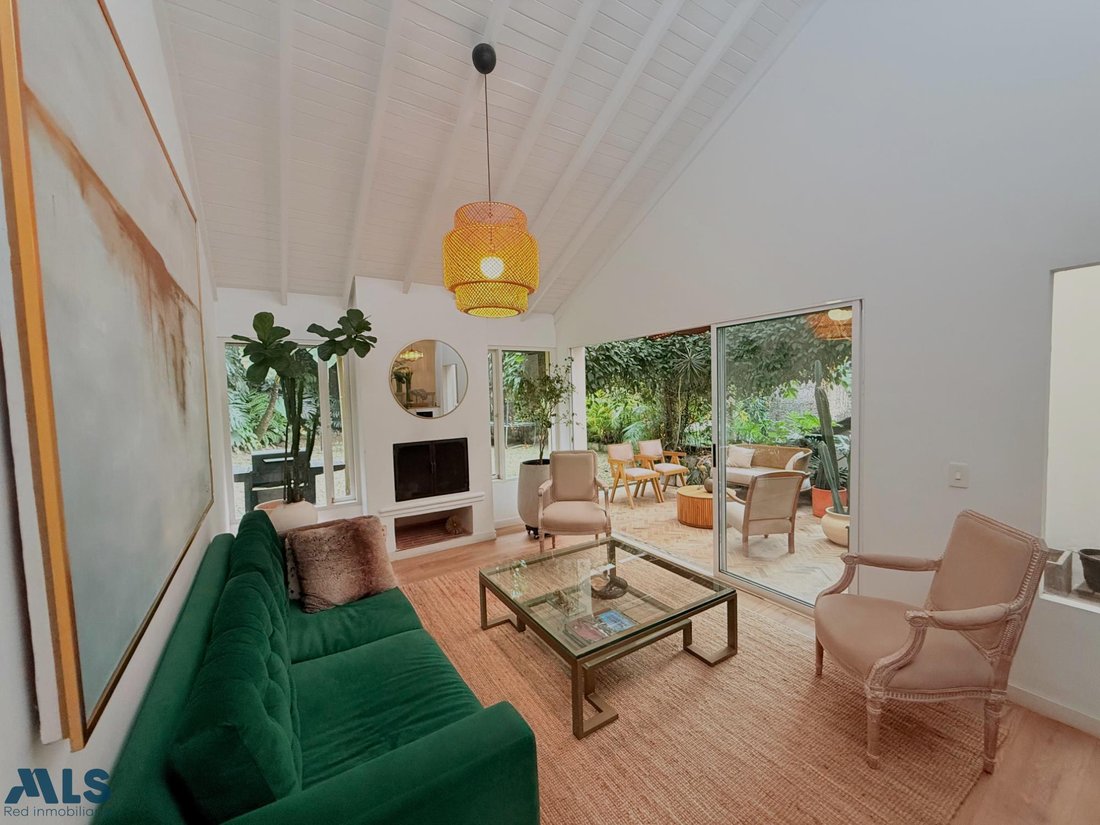 House in Medellín, Antioquia, Colombia 1 - 17817653