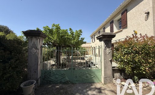 House in Rasteau, Provence-Alpes-Côte d'Azur, France 1
