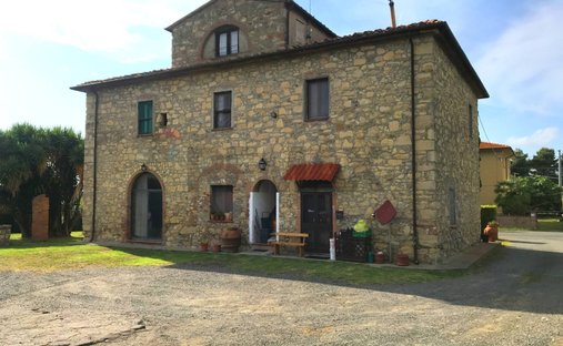 Country House in Vada, Rosignano Marittimo, Tuscany 1