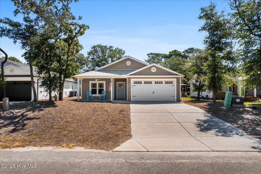 House in Oak Island, North Carolina, United States 4 - 17816170