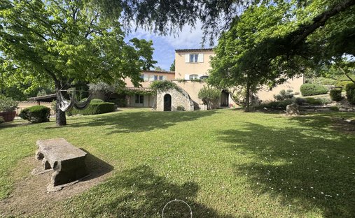 House in Dieulefit, Auvergne-Rhône-Alpes, France 1