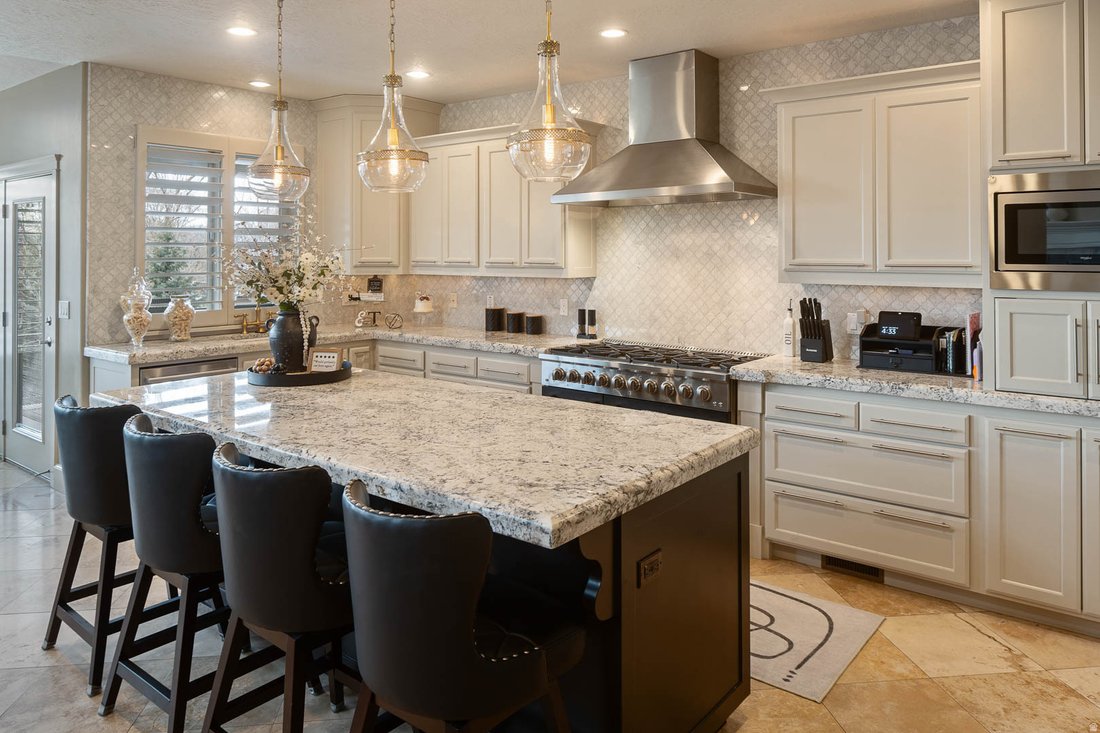 House in Orem, Utah, United States 3 - 17827839