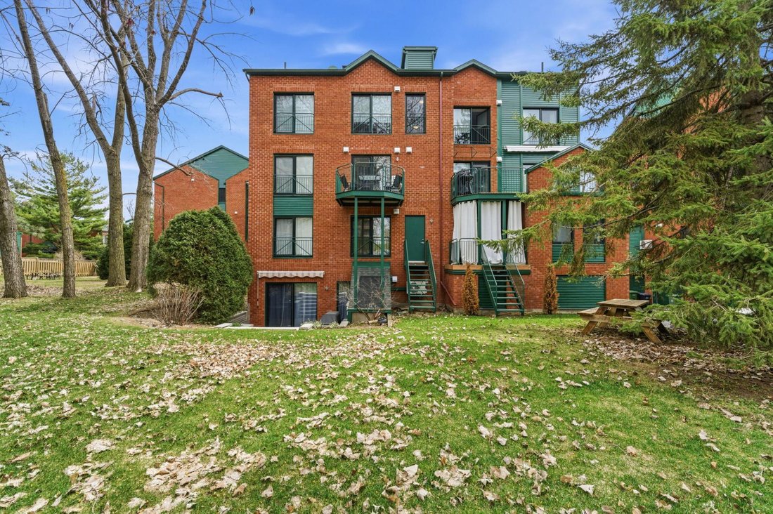 Condo in Montréal, Quebec, Canada 2 - 17290272