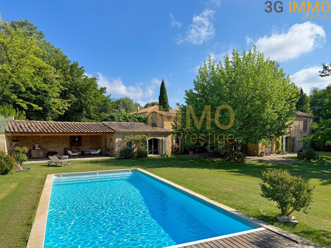 House in Uchaux, Provence-Alpes-Côte d'Azur, France 1 - 17467328