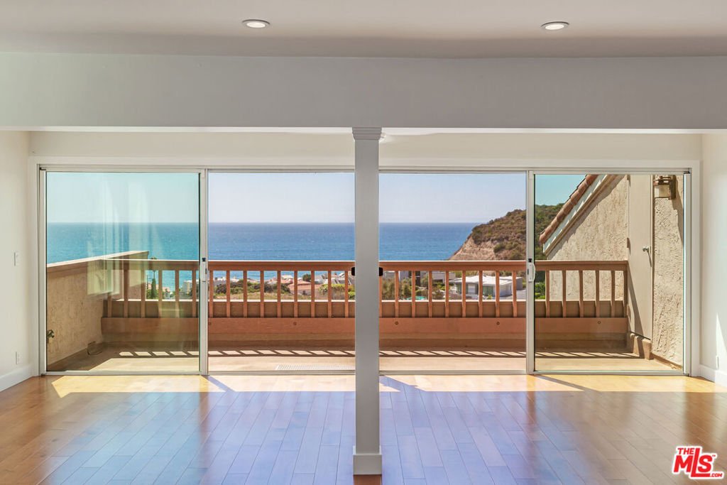 Condo in Malibu, California, United States 4 - 17822304