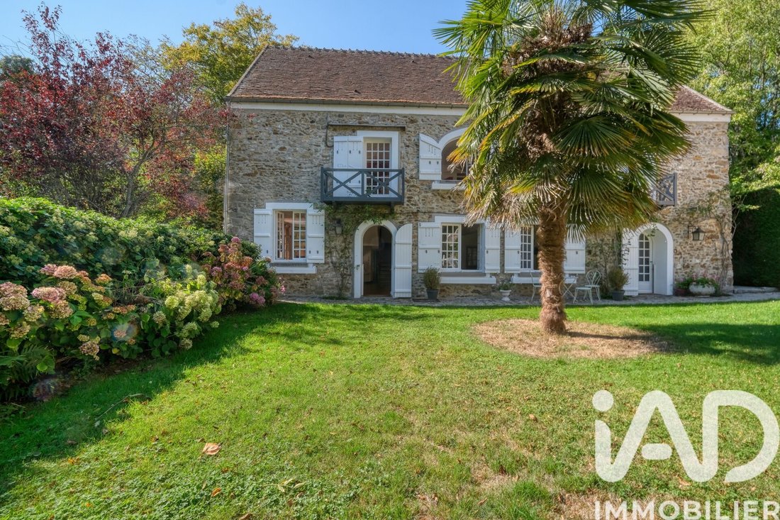 House in Saints, Beautheil-Saints, France 2 - 17823590
