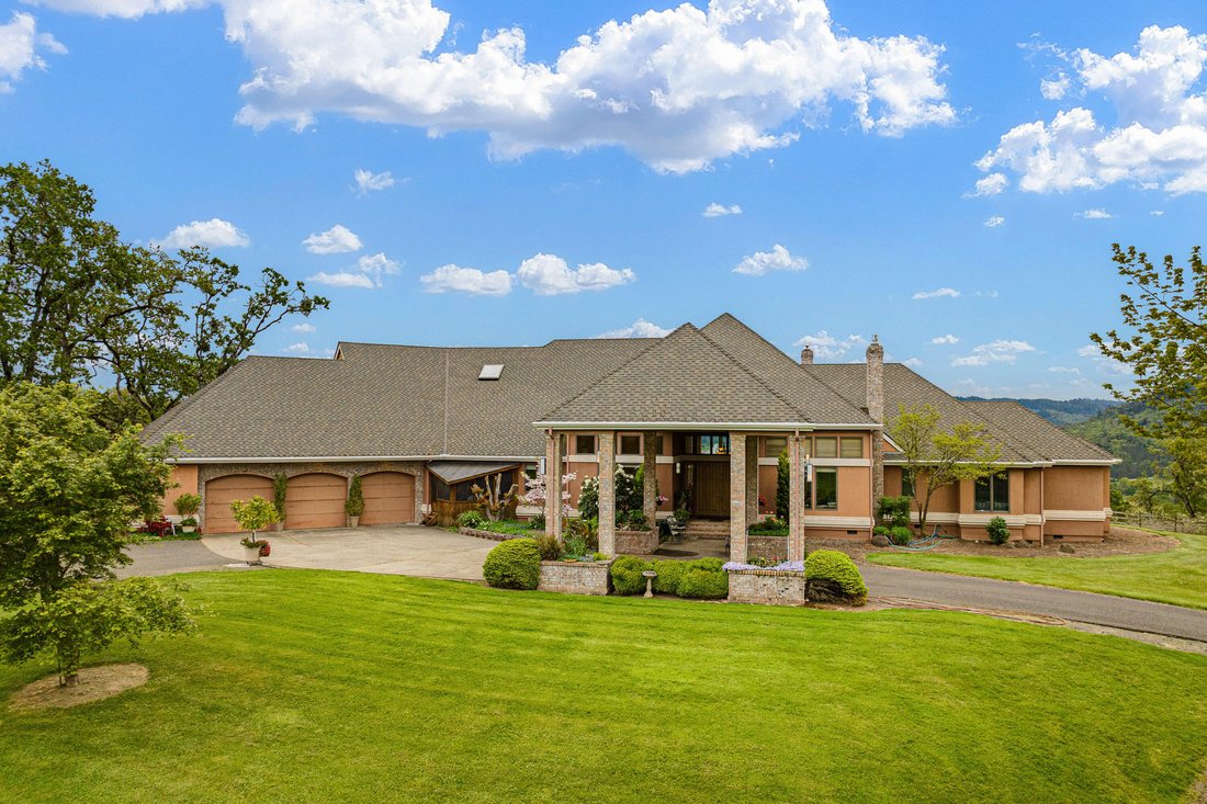 House in Roseburg, Oregon, United States 2 - 17822460