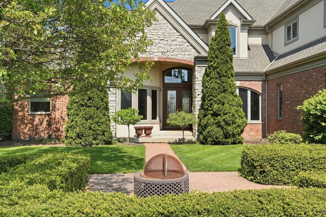 House in Crown Point, Indiana, United States 5 - 17831337