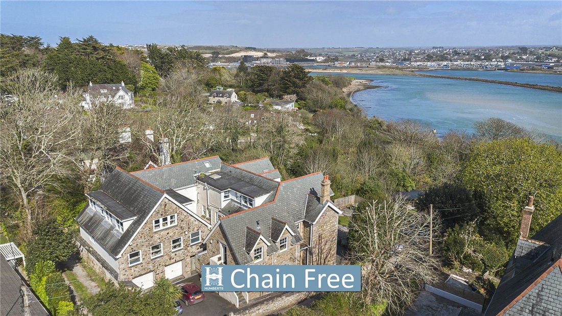 Apartment in St. Ives, England 1 - 17669930