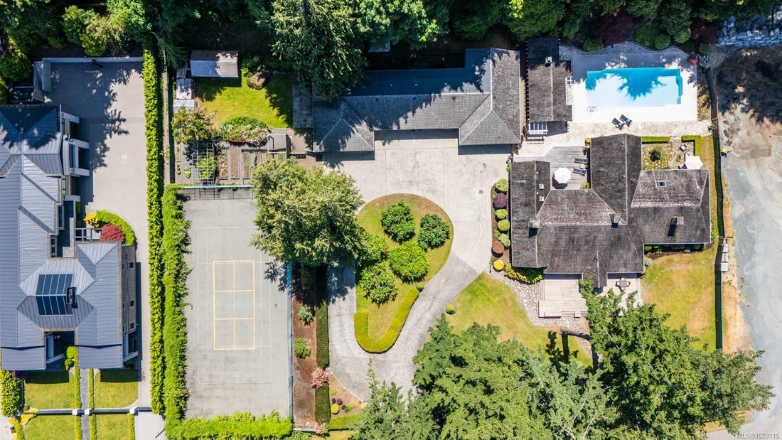 House in Qualicum Beach, British Columbia, Canada 3 - 17830532