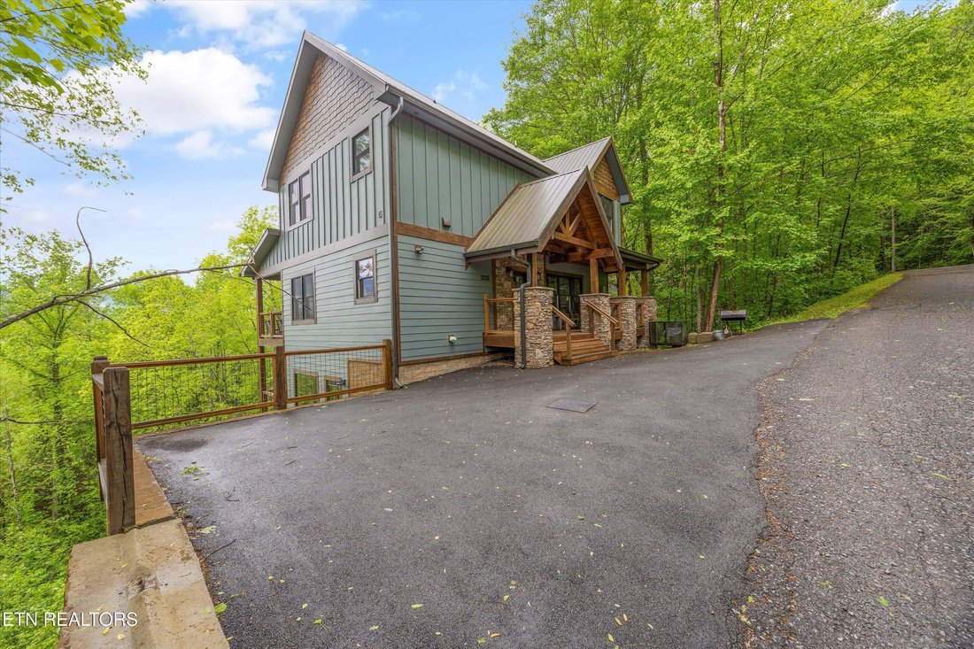 House in Sevierville, Tennessee, United States 5 - 17821329