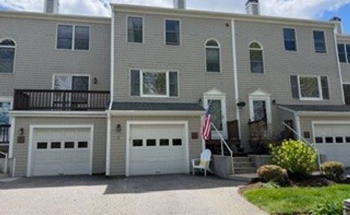 Condo in Bristol, Rhode Island, United States 1