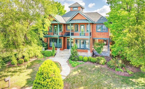 House in Weaverville, North Carolina, United States 1
