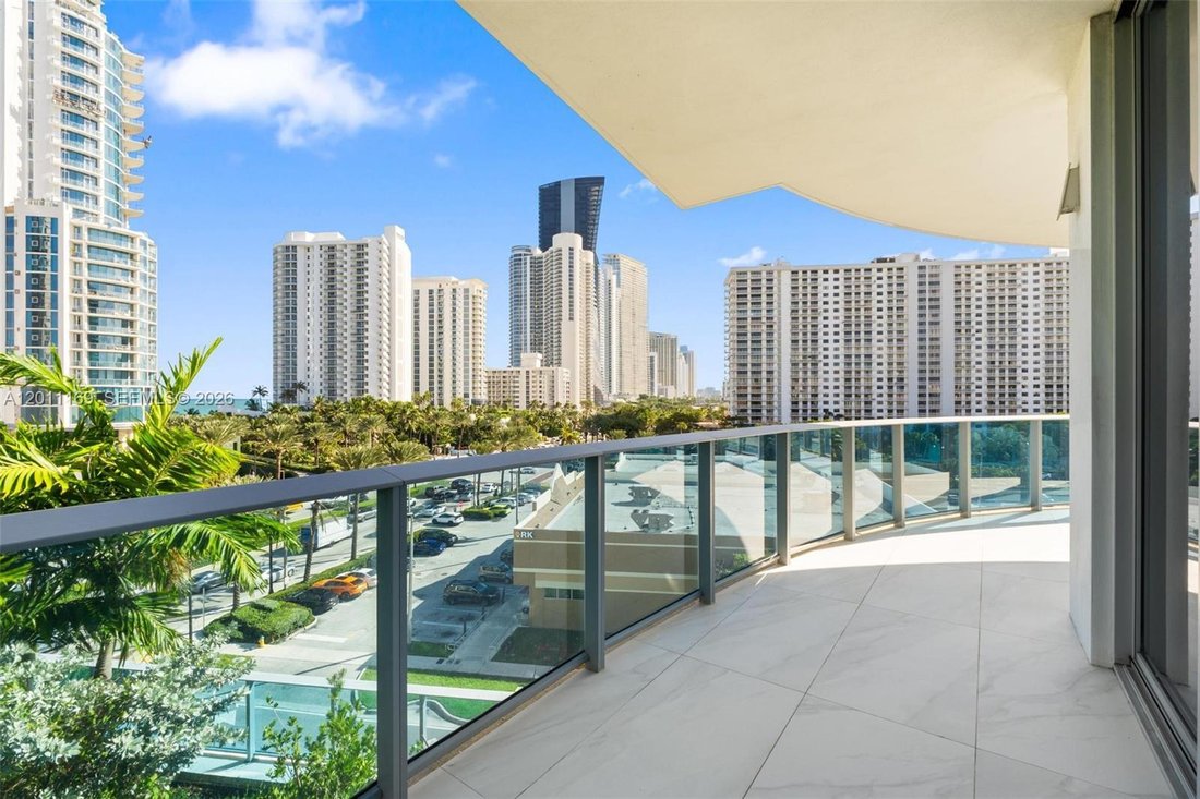 Condo in Sunny Isles Beach, Florida, United States 4 - 17820208