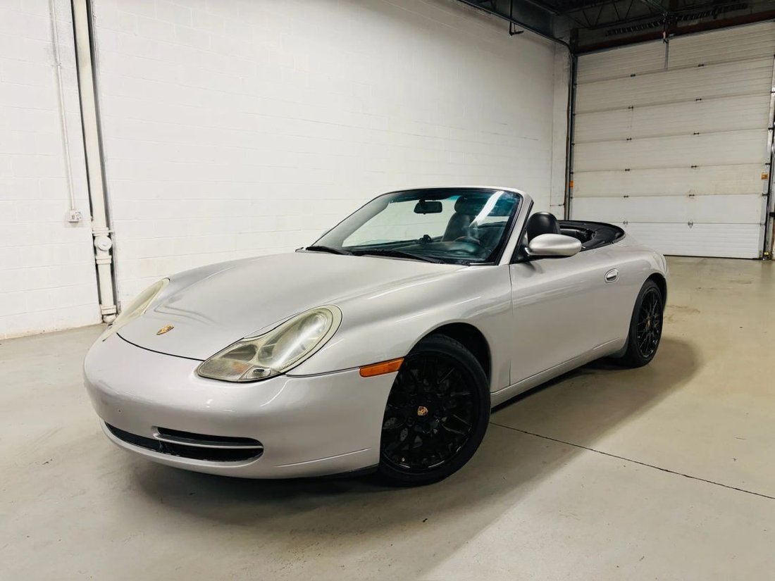 Cabriolet in Addison, IL, United States 1 - 17827945