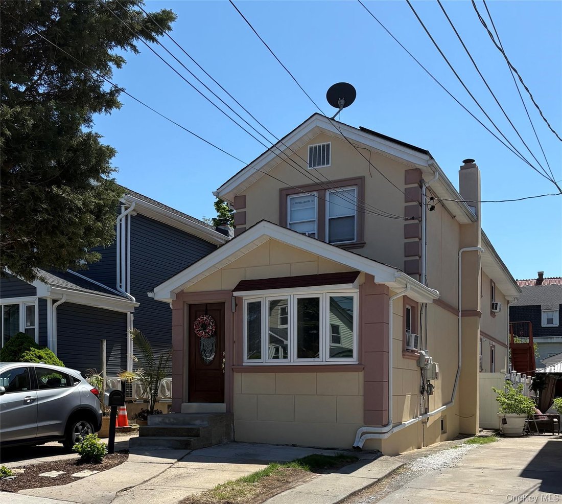 House in New York, New York, United States 1 - 17310546