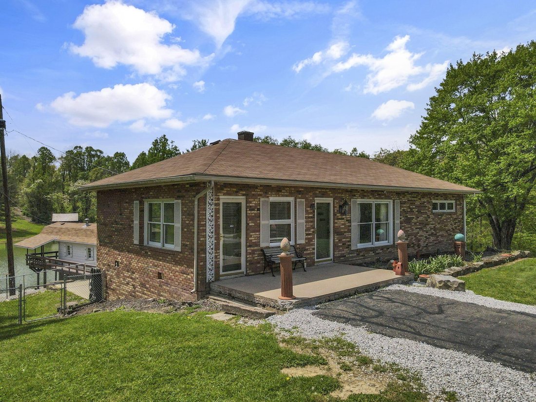 House in Nelsonville, Ohio, United States 4 - 17822172