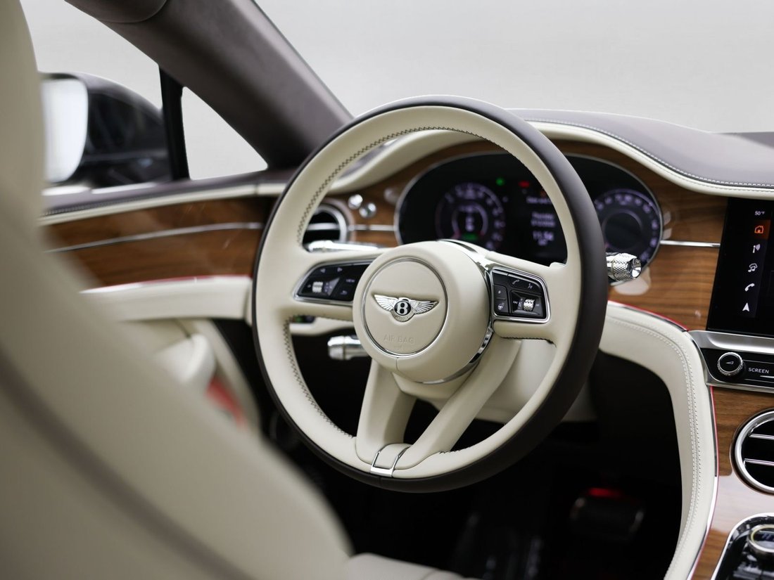2026 Bentley Continental GT in North Olmsted, OH, United States 4 - 17404225