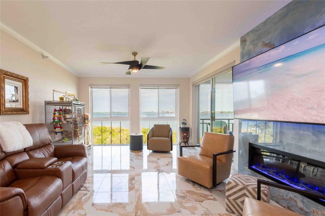 Condo in St. Petersburg, Florida, United States 4 - 17826928