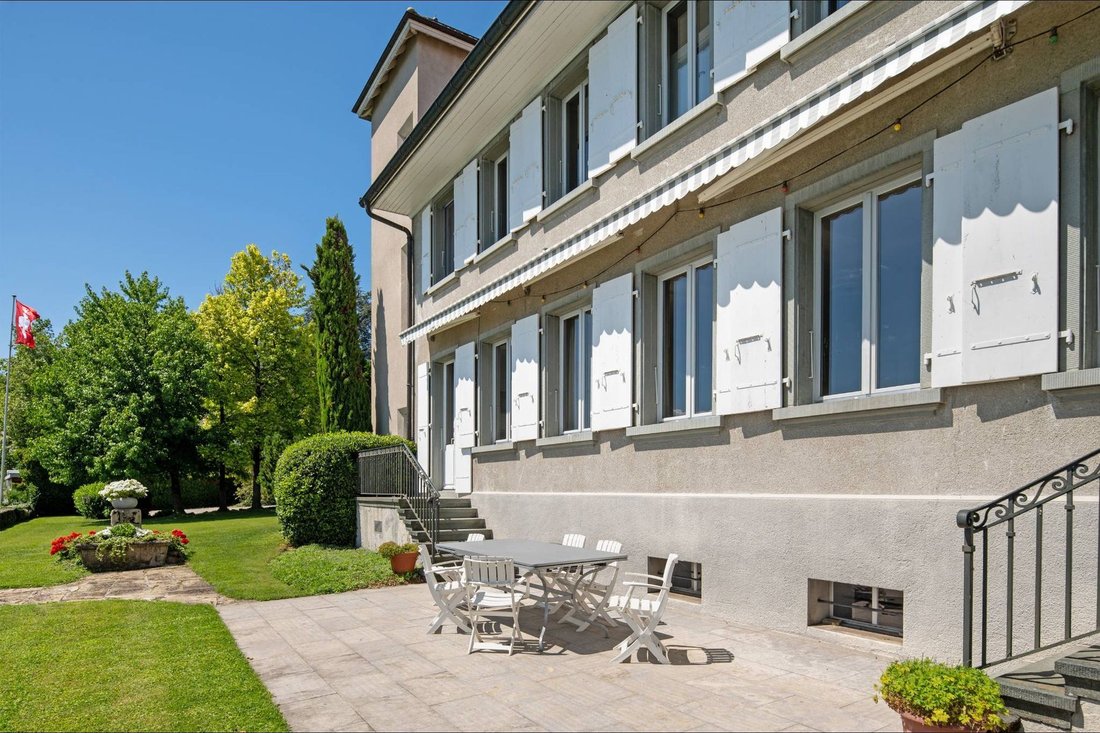Andere in Nyon, Waadt, Schweiz 5 - 13347854