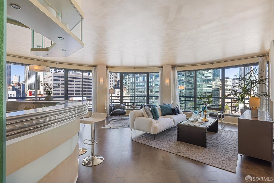 Condo in San Francisco, California, United States 3 - 17815997