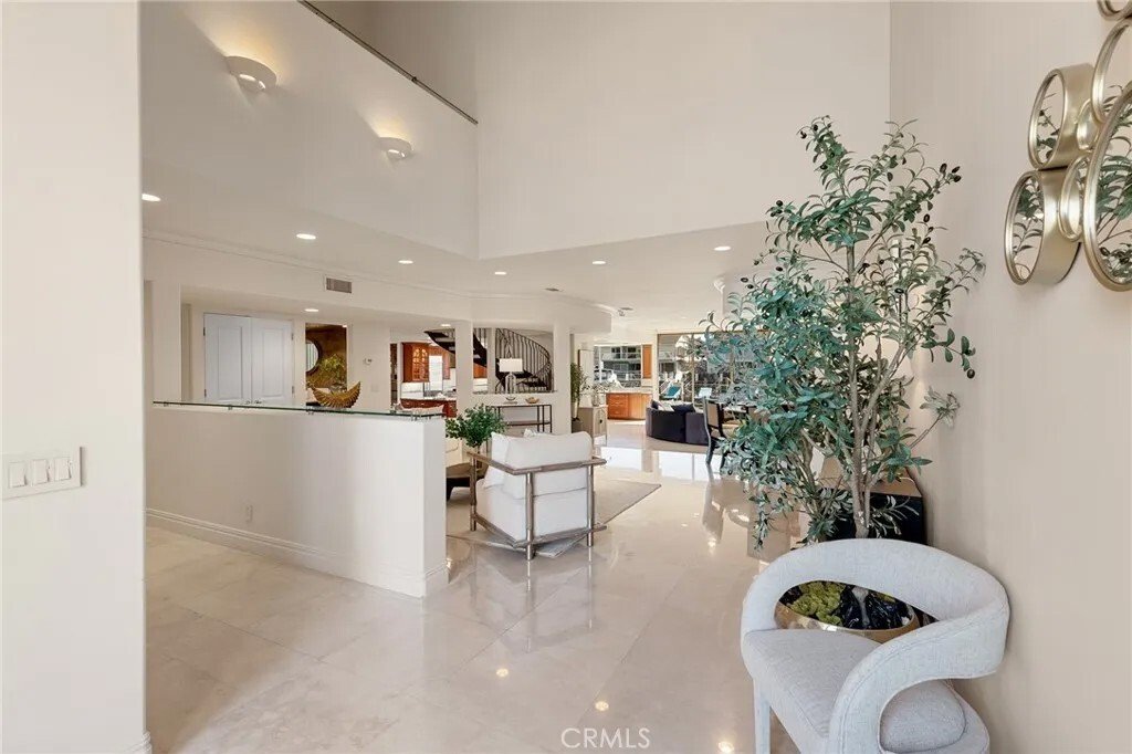 House in Huntington Beach, California, United States 4 - 17827010