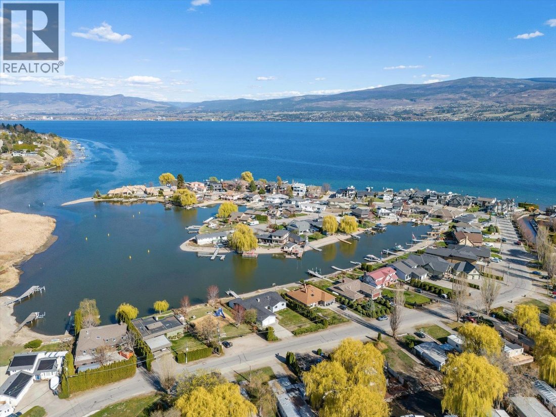Maison à West Kelowna, Colombie-Britannique, Canada 2 - 17821935