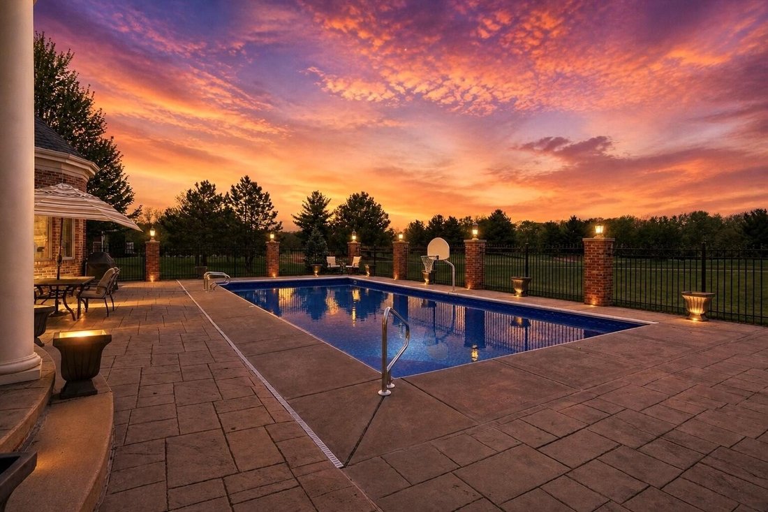 House in Crown Point, Indiana, United States 3 - 17831337