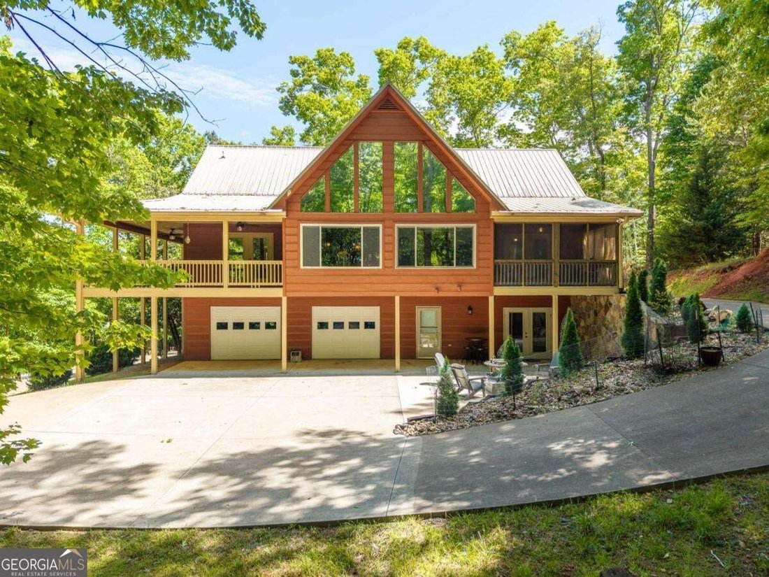Ellijay, Georgia, United States 1 - 17833163