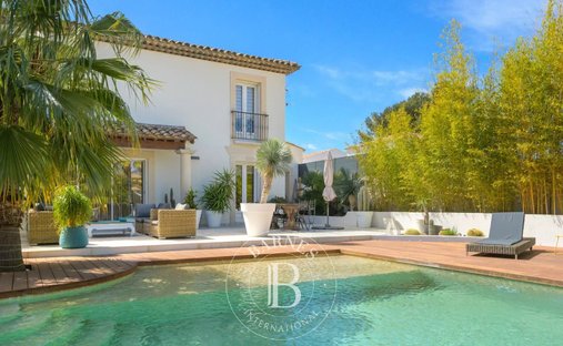 House in Logis Neuf Ouest, Allauch, France 1