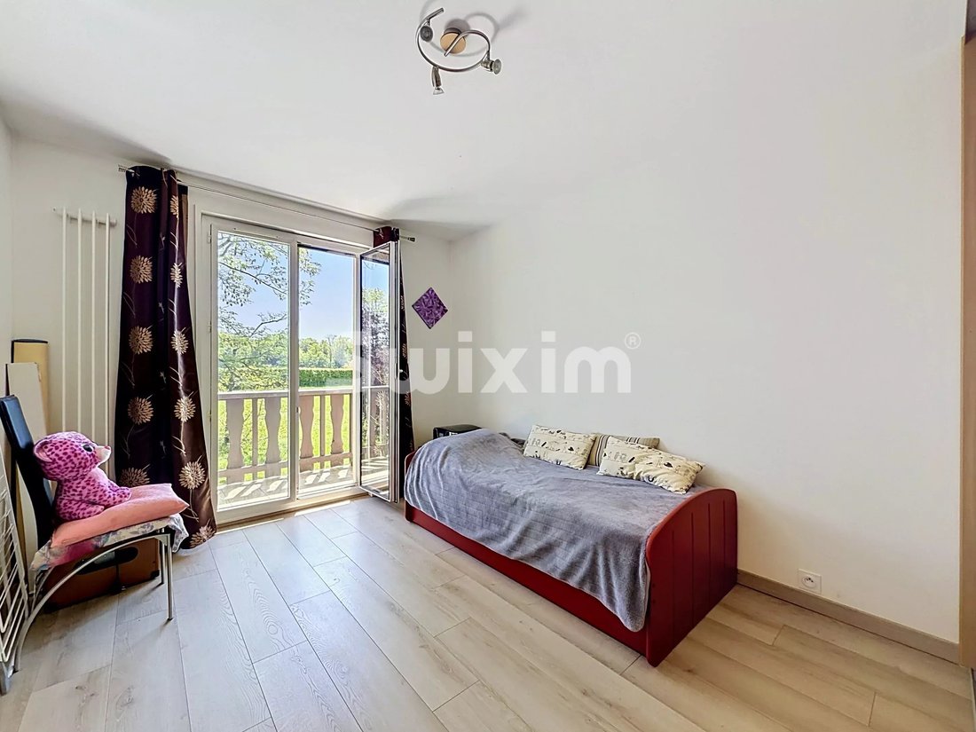 Apartment in Ferney-Voltaire, Auvergne-Rhône-Alpes, France 5 - 17764854