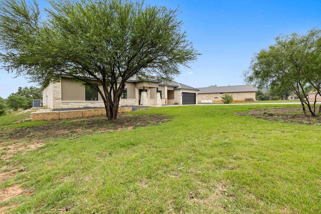 House in Concan, Texas, United States 3 - 17774304