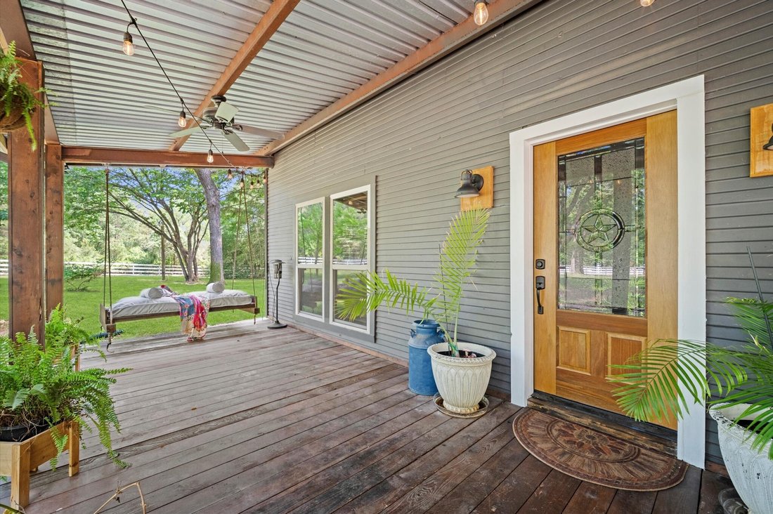 House in Montgomery, Texas, United States 3 - 17818379