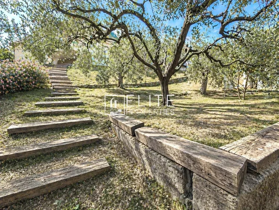 Villa in La Roquette-sur-Siagne, Provence-Alpes-Côte d'Azur, France 3 - 17830592