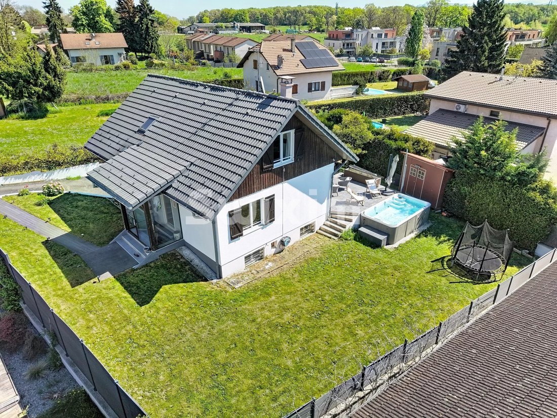 House in Ornex, Auvergne-Rhône-Alpes, France 1 - 17817651