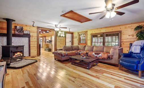House in South Bloomingville, Ohio, United States 1