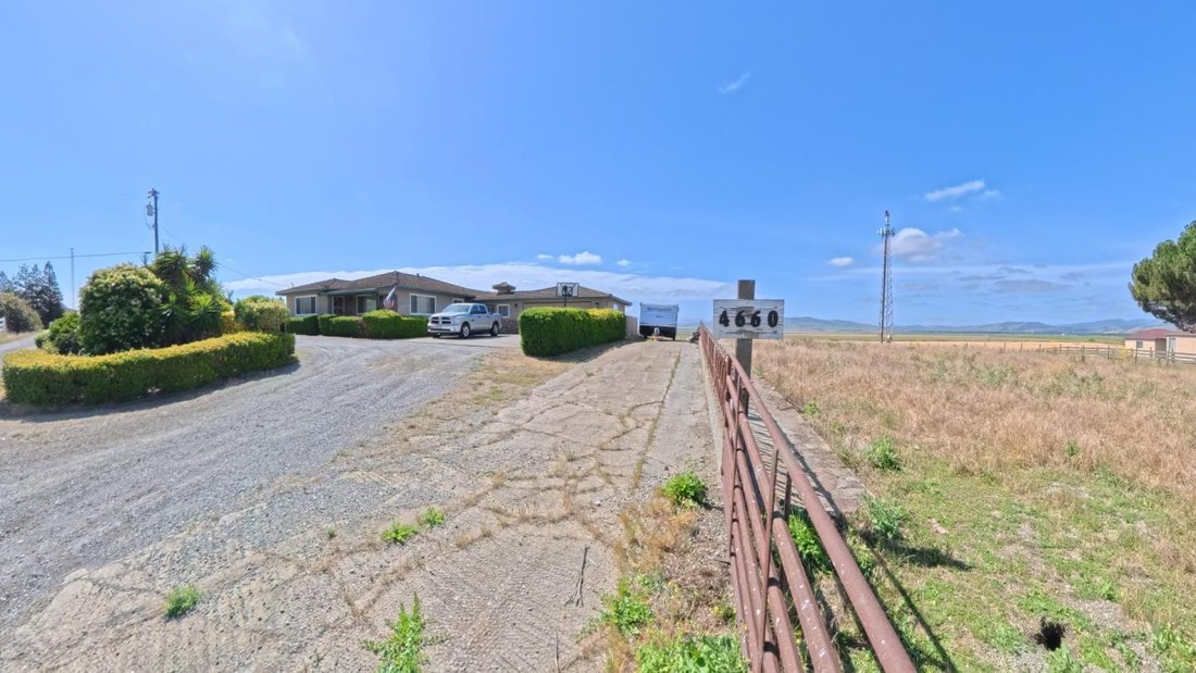 House in Gilroy, California, United States 2 - 17828143