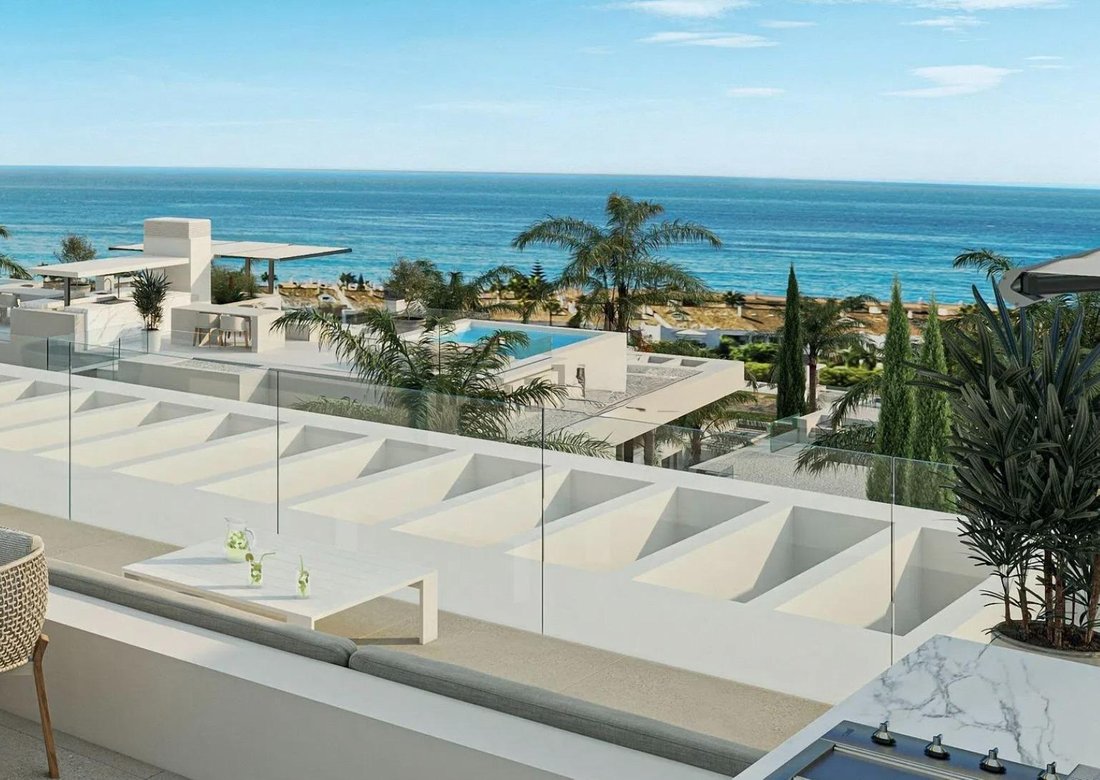 Apartment in Marbella, Andalusia, Spain 4 - 17817308