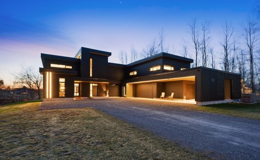 Haus in Saint-Ignace-de-Loyola, Québec, Kanada 1