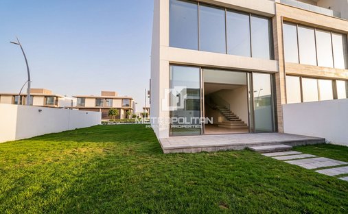 Townhouse in Al Barari, Dubai, United Arab Emirates 1